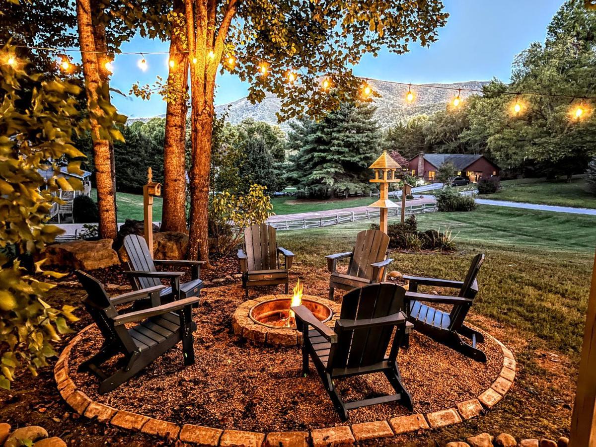 Ole Smoky Bnb - Game Room, Hot Tub, Mtn Views! 비둘기 포지 외부 사진