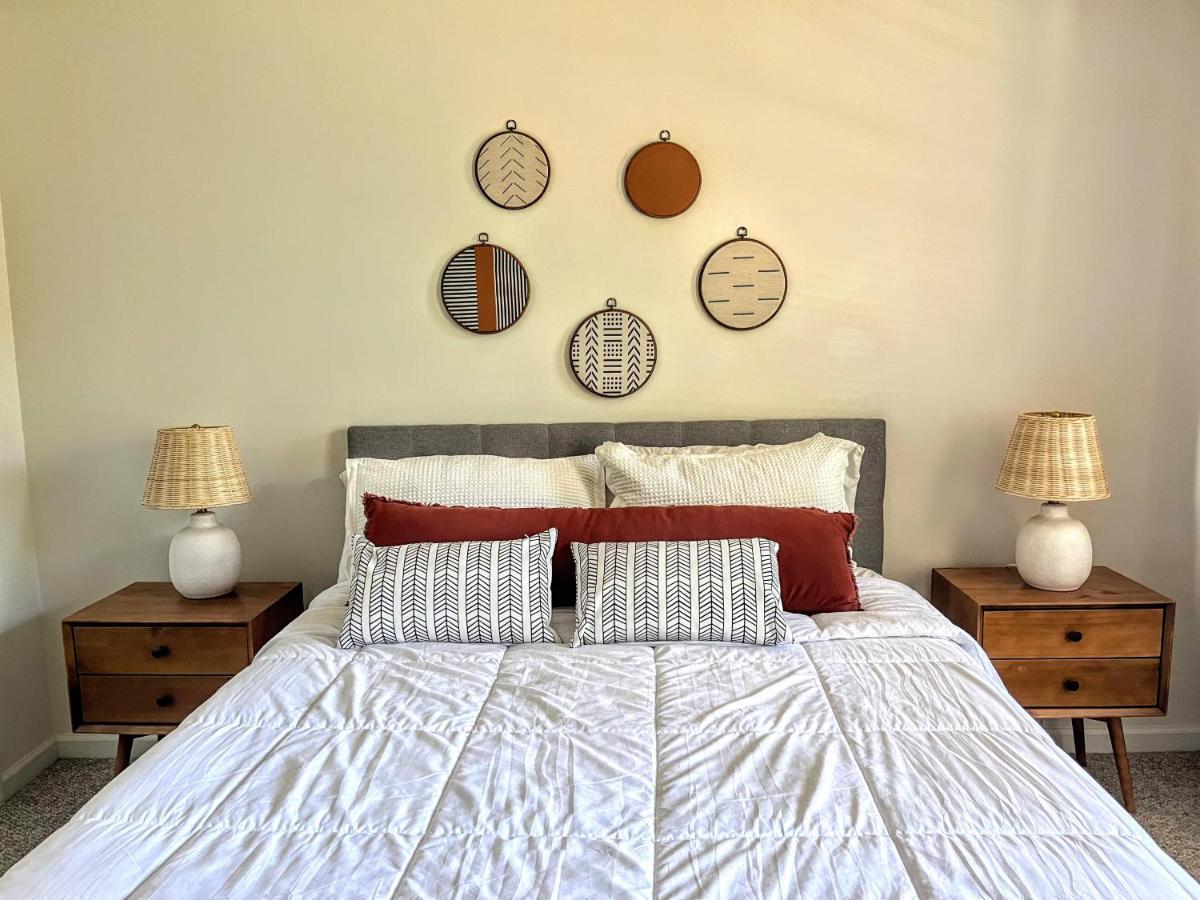 Ole Smoky Bnb - Game Room, Hot Tub, Mtn Views! 비둘기 포지 외부 사진